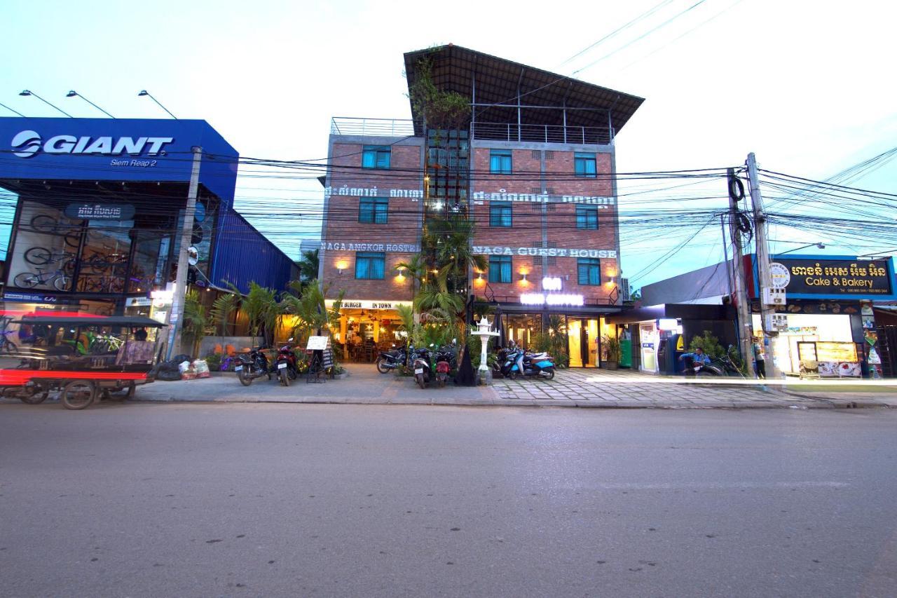 Naga Angkor Hostel Siem Reap Esterno foto